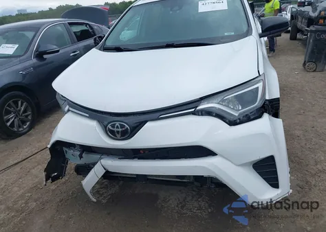 2018 Toyota Rav4 Le z USA, uszkodzony, nr VIN 2T3ZFREV0JW481069